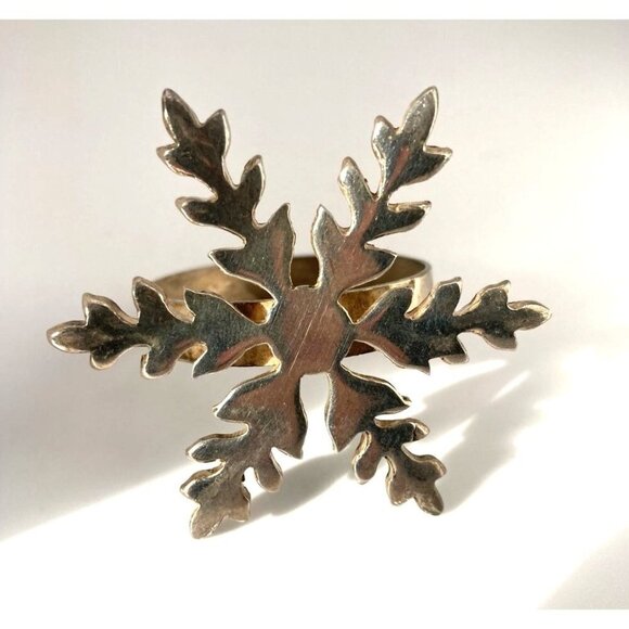 Vintage Silver Plated Copper Snowflake Napkin Rings - Picture 5 of 7